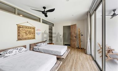 Exquisite 3-Bedroom Villa with Panoramic Seaviews in Plailaem