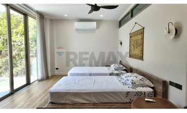 Exquisite 3-Bedroom Villa with Panoramic Seaviews in Plailaem
