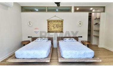 Exquisite 3-Bedroom Villa with Panoramic Seaviews in Plailaem