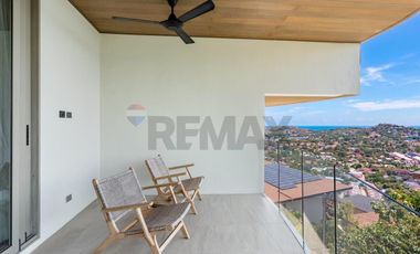 Exquisite 3-Bedroom Villa with Panoramic Seaviews in Plailaem