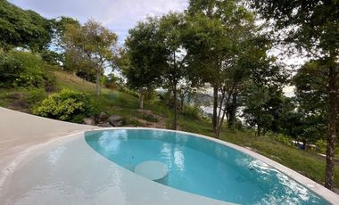 Exquisite 3-Bedroom Villa with Panoramic Seaviews in Plailaem