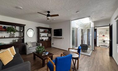 CASA AMUEBLADA EN RENTA DE UNA SOLA PLANTA, REMODELADA, ALTAMIRA,ZAPOPAN