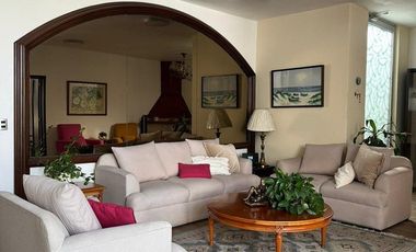 CASA AMUEBLADA EN RENTA DE UNA SOLA PLANTA, REMODELADA, ALTAMIRA,ZAPOPAN