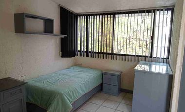 Departamento semi amueblado en renta.