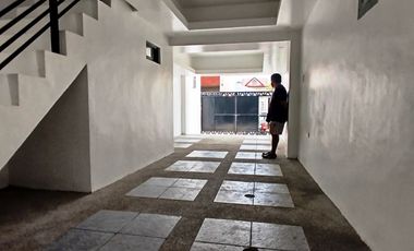 7.9M Fir Sale Townhouse in Sta Lucia Pasig Brandnew near E Bank Road - JB
