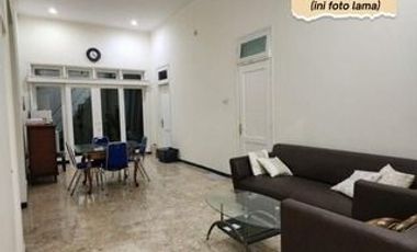 Dijual Cepat Rumah Kosongan - Terawat Taman Gapura - Citraland Utama Surabaya Barat