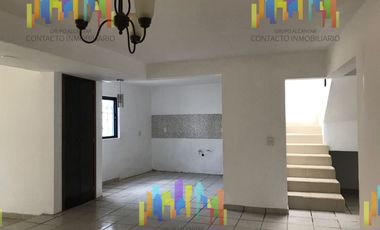 CASA EN JUANACATLAN