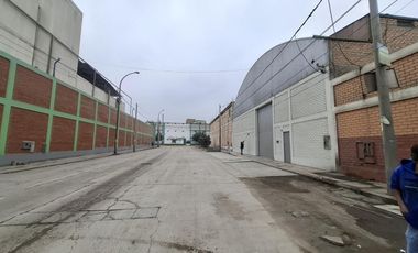 Se Vende Amplio Local Industrial – Pro Industrial, San Martín De Porres – 1,000 M²