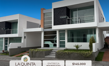 Casa de Venta en Latacunga. Conjunto La Quinta.