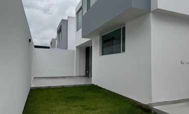Casa de Venta en Latacunga. Conjunto La Quinta.