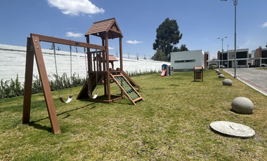 Casa de Venta en Latacunga. Conjunto La Quinta.