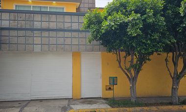 Casa en venta en Jardines de Santa Mónica