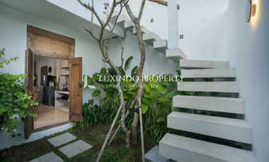 DISEWAKAN JANGKA PANJANG VILLA 1 KAMAR TIDUR DI TUMBAK BAYUH