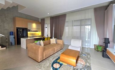 FOR SALE MODERN FURNISHED HOME WITH POOL AND 2 INCOME GENERATING APARTMENT NEAR SM TELABASTAGAN