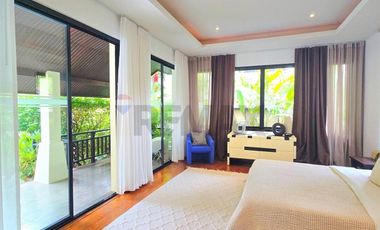 Pool Villa with Private Swimming Pool Near Santiburi Golf Course