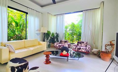 Pool Villa with Private Swimming Pool Near Santiburi Golf Course