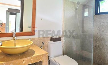 Pool Villa with Private Swimming Pool Near Santiburi Golf Course