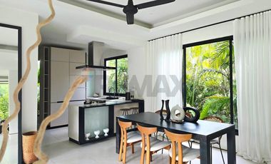 Pool Villa with Private Swimming Pool Near Santiburi Golf Course