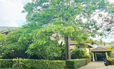 Pool Villa with Private Swimming Pool Near Santiburi Golf Course