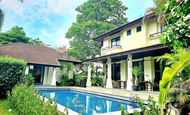 Pool Villa with Private Swimming Pool Near Santiburi Golf Course