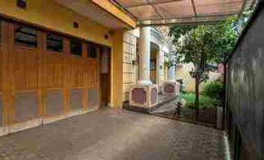 rumah megah
Jatiwaringin