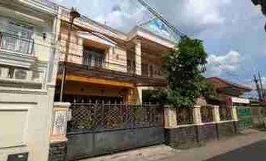rumah megah
Jatiwaringin