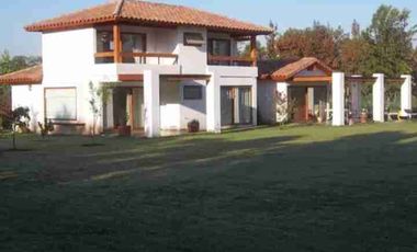 Se Arrienda Hermosa Casa en Parcela