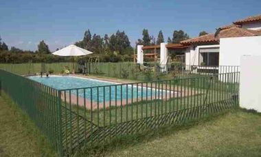 Se Arrienda Hermosa Casa en Parcela