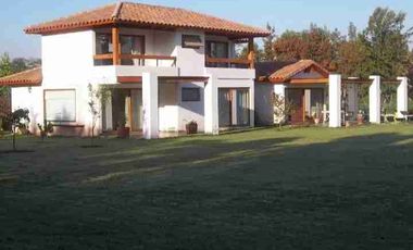 Se Arrienda Hermosa Casa en Parcela