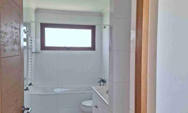 Se Arrienda Hermosa Casa en Parcela