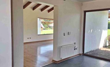 Se Arrienda Hermosa Casa en Parcela