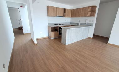 Dúplex de Estreno en Venta de 4 Dormitorios, Cochera, en Santiago de Surco