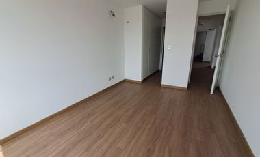 Dúplex de Estreno en Venta de 4 Dormitorios, Cochera, en Santiago de Surco