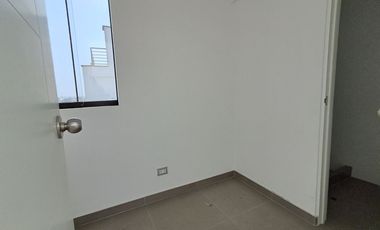 Dúplex de Estreno en Venta de 4 Dormitorios, Cochera, en Santiago de Surco