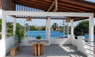 Casa con Vista al Mar en Ballenita | 4 Dormitorios + Terraza Panorámica