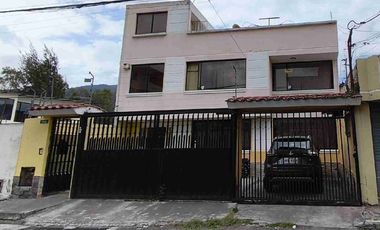 CASA RENTERA EN VENTA CARCELEN BAJO NORTE DE QUITO
