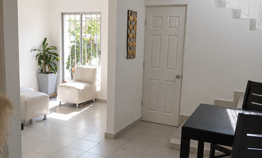 CASA AMUEBLADA EN QUINTA LAS VILLAS