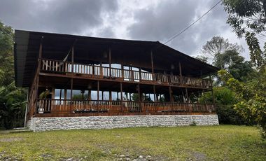 HACIENDA DE VENTA - MINDO - ECUADOR