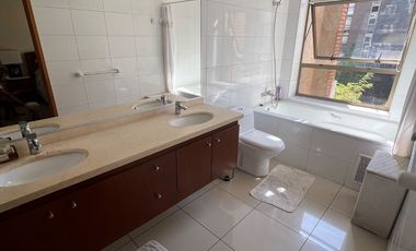 Se Vende Hermoso Depto 4d + 4b, Metro Manquehue. Las Condes