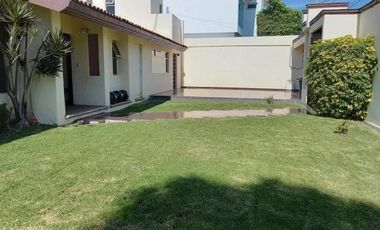 CASA A CAMPO DE GOLF EN PRIVADA, VILLAS DE IRAPUATO
