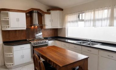 CASA A CAMPO DE GOLF EN PRIVADA, VILLAS DE IRAPUATO