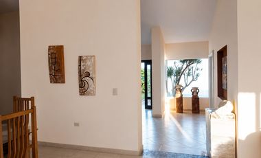 CASA A CAMPO DE GOLF EN PRIVADA, VILLAS DE IRAPUATO
