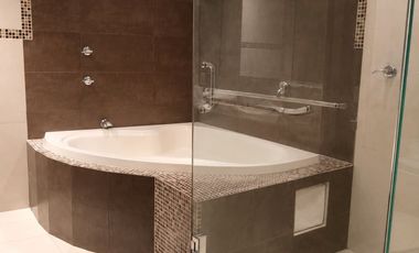 CASA A CAMPO DE GOLF EN PRIVADA, VILLAS DE IRAPUATO