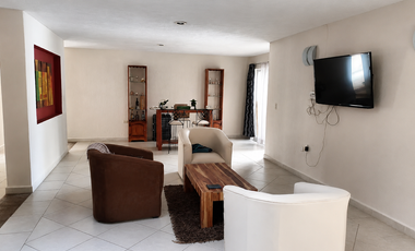 CASA A CAMPO DE GOLF EN PRIVADA, VILLAS DE IRAPUATO