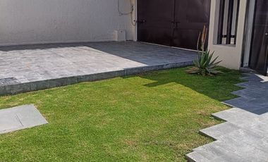 CASA A CAMPO DE GOLF EN PRIVADA, VILLAS DE IRAPUATO