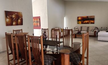 CASA A CAMPO DE GOLF EN PRIVADA, VILLAS DE IRAPUATO