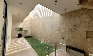 CASA CON ALBERCA EN MORELOS