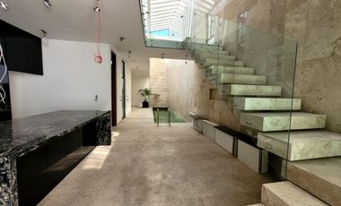 CASA CON ALBERCA EN MORELOS