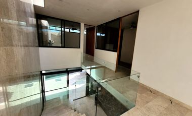 CASA CON ALBERCA EN MORELOS