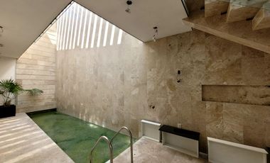 CASA CON ALBERCA EN MORELOS